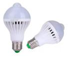 Lâmpada Sensor Presença Led Bulbo E27 9w