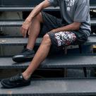 (LANÇAMENTO) Bermuda Cyclone Veludo Chess Relax Skull Joker