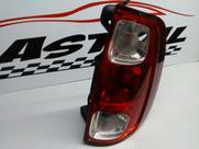 Lanterna Direita Fiat Uno Vivace 2010 2011 2012 2013 2014 - Direito/passageiro - Vermelho