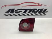 Lanterna Direita Vw Polo Sedan 07 08 09 10 11 12 13 14 15 16 Direito/passageiro Vermelho