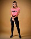 Legue preta e blusa rosa da Feelup