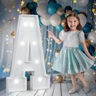 Letras para festas Bugame 90 cm de altura Cool White Light Up Letter A