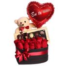 Linda caixa com rosas vermelhas, chocolate e urso
