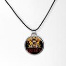 Lindo colar pingente arte resinada banda queen rock Lindo colar pingente arte resinada banda queen rock