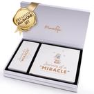 Livro de Memórias Premium Momentiqa para Bebês (0-5 anos) - Menina e Menino
