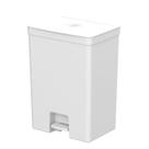 Lixeira Trium 50L com Pedal PP Fosco Design Moderno e com anel para esconder o Saco de Lixo Lixeira Trium 50L com Pedal PP Fosco Design Moderno e com anel para esconder o Saco de Lixo
