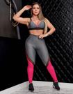 Look Feminino com Calça Legging e Top com Bojo para Academia Look Feminino com Calça Legging e Top com Bojo para Academia