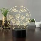 Luminaria em acrilico de led infantil personalizada com nome tema jardim branco decorativa mesa ou escrivania