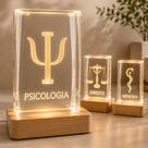 Luminaria LED 3D Profissoes Vidro Base Madeira Presente Luminaria LED 3D Profissoes Vidro Base Madeira Presente