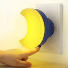 Luminária Lua Led De Tomada Bivolt Luz Suave Quarto Corredor Bebês Decoração Ambiente Aconchegante