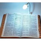 Luminária para livros com clip