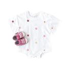 Macacão de Bebê de Algodão com Estampa Floral - Manga Curta - 0 a 18 Meses Macacão de Bebê de Algodão com Estampa Floral - Manga Curta - 0 a 18 Meses