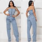 Macacão Jeans Feminino Cargo Com Bolsos Funcionais e Fechamento Zíper