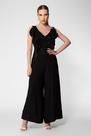 Macacão Pantacourt Viscose com Babados Sense - Preto