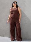 Macacão Pantalona de Linho Plus Size Macacão Pantalona de Linho Plus Size