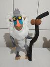 Macaco com cajado