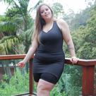 Macaquinho Plus Size Preto com Saia Tapa Bumbum