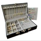 Maleta Super Luxo Porta Joias 50 Semijoias Folheadas Ouro 18K e Prata Femininas Revenda Brincos Argola Colares Pulseiras Anéis Garantia