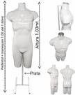 Manequim masculino (Meio corpo definido N.40) branco com tampa prata + pedestal H na cor prata Manequim masculino (Meio corpo definido N.40) branco com tampa prata + pedestal H na cor prata