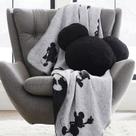 Manta infantil 150x120cm em soft mais almofada mickey decor