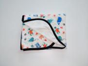 Manta infantil estampada.