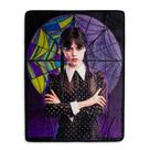Manta prateada Buffalo Addams Family Wednesday 114x152cm