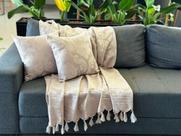 Manta Xale Para Sofá 1,80 X 1,40 Tecido Jacquard com Franja + 4 Capas de Almofada - Decorame