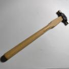 Martelinho de ouro pequeno pra pequenos reparos ouvires e lanternagem