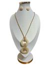 Maxi Colar Feminino Com Cristais e resina Acompanha Brincos Maxi Colar Feminino Com Cristais e resina Acompanha Brincos