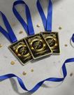 Medalhas Para Corrida Maratona Premiação Com Fita Azul Kit 5 Peças Medalhas Para Corrida Maratona Premiação Com Fita Azul Kit 5 Peças