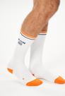 Meia Cano Alto Branco & Laranja com Fio Emana Meia Cano Alto Branco & Laranja com Fio Emana
