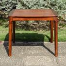 Mesa ao ar livre International Caravan Highland Acacia 91 cm