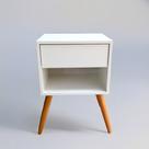 Mesa de cabeceira com pés palito estilo retrô Mesa de cabeceira com pés palito estilo retrô