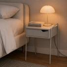Mesa de Cabeceira em Metal e Mdf com 1 Gaveta Design Moderno Leck Cinza Claro Mesa de Cabeceira em Metal e Mdf com 1 Gaveta Design Moderno Leck Cinza Claro