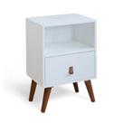 Mesa de Cabeceira para Quarto 1 Gaveta com Puxador de Material Sintético Retrô Cor Laca Branca e Amêndoa Mesa de Cabeceira para Quarto 1 Gaveta com Puxador de Material Sintético Retrô Cor Laca Branca e Amêndoa