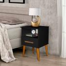 Mesa de Cabeceira PER 1 Gaveta Estilo Retrô com Pés em Madeira Cor Preto Mesa de Cabeceira PER 1 Gaveta Estilo Retrô com Pés em Madeira Cor Preto