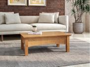 Mesa de Centro Retangular Madeira Maciça 93x59cm Bella Mesa de Centro Retangular Madeira Maciça 93x59cm Bella