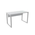Mesa de Escritório Pé Tubular PE25 em MDP 134 x 60 cm Branca com Base Branca Mesa de Escritório Pé Tubular PE25 em MDP 134 x 60 cm Branca com Base Branca
