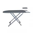 Mesa de passar roupa superlar c/ passa mangas prata em aço (utilaço)