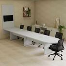 Mesa de Reunião 420cm x 90cm 14 Lugares c/ 2 Cx de Tomadas Tampo Bipartido Canto Esquerdo Arredondado e Pé Painel
