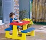 Mesa Infantil Conjunto com 1 Tampo, Assentos e 1 Base de Plásticos Montável Picnic, Tramontina, Vermelha/azul/amarela Mesa Infantil Conjunto com 1 Tampo, Assentos e 1 Base de Plásticos Montável Picnic, Tramontina, Vermelha/azul/amarela