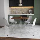 Mesa Jantar Redonda 110cm Amêndoa Clips 3 Pés com 4 Cadeiras Eames Eiffel Brancas Ferro Branco