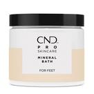 Mineral Bath CND Pro Skincare para pés com óleo de abacate 500mL