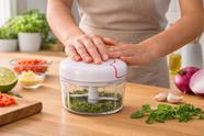 Mini Processador De Alimentos Manual Com 2 Lâminas Corda Retrátil