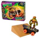 Mini Skate De Fricção Com Rampa Para Manobras E Suporte Para Bonecos - Tartarugas Ninja - Ninja Battle Boost - Multikids