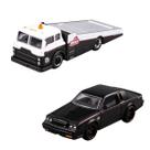 Miniatura Caminhão Reboque Ramp Truck e Buick 1987 1/64 Maisto 15055