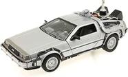 Miniatura Carro Delorean Time Machine - "Back To The Future 2" - 1:24 - Welly