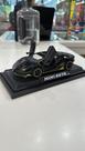 Miniatura carro preto com dourado