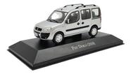 Miniatura Fiat Doblô 2010 Prata Metal 1:43 Miniatura Fiat Doblô 2010 Prata Metal 1:43