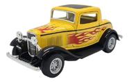 Miniatura Metal Ford 3 Window Coupe Amarelo 1932 KT5332DF